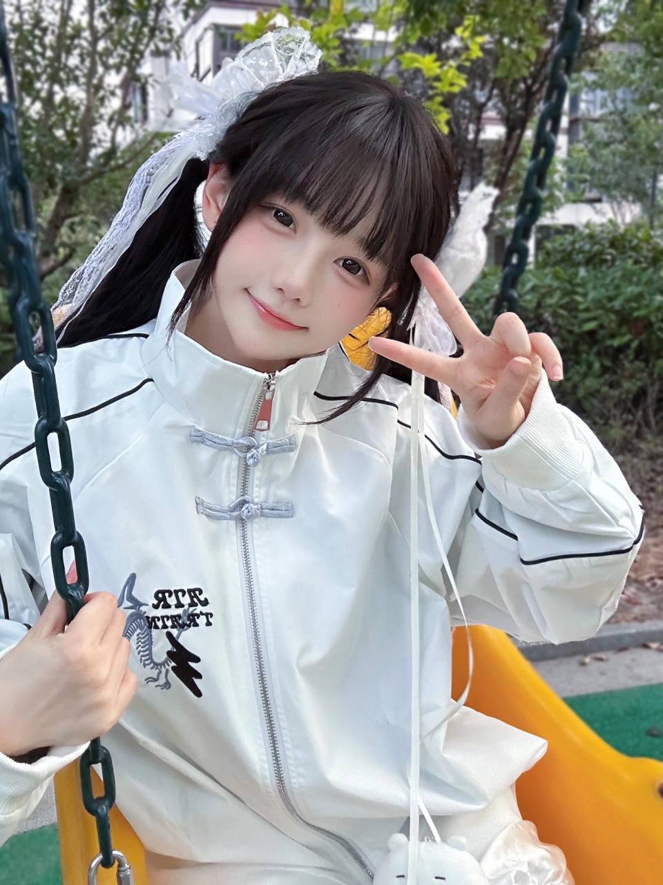 咘咘 主图